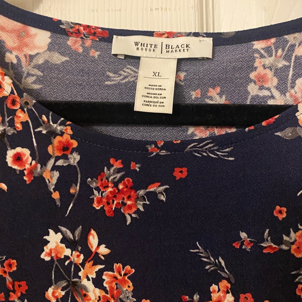 White House Black Market Ladies size XL blouse